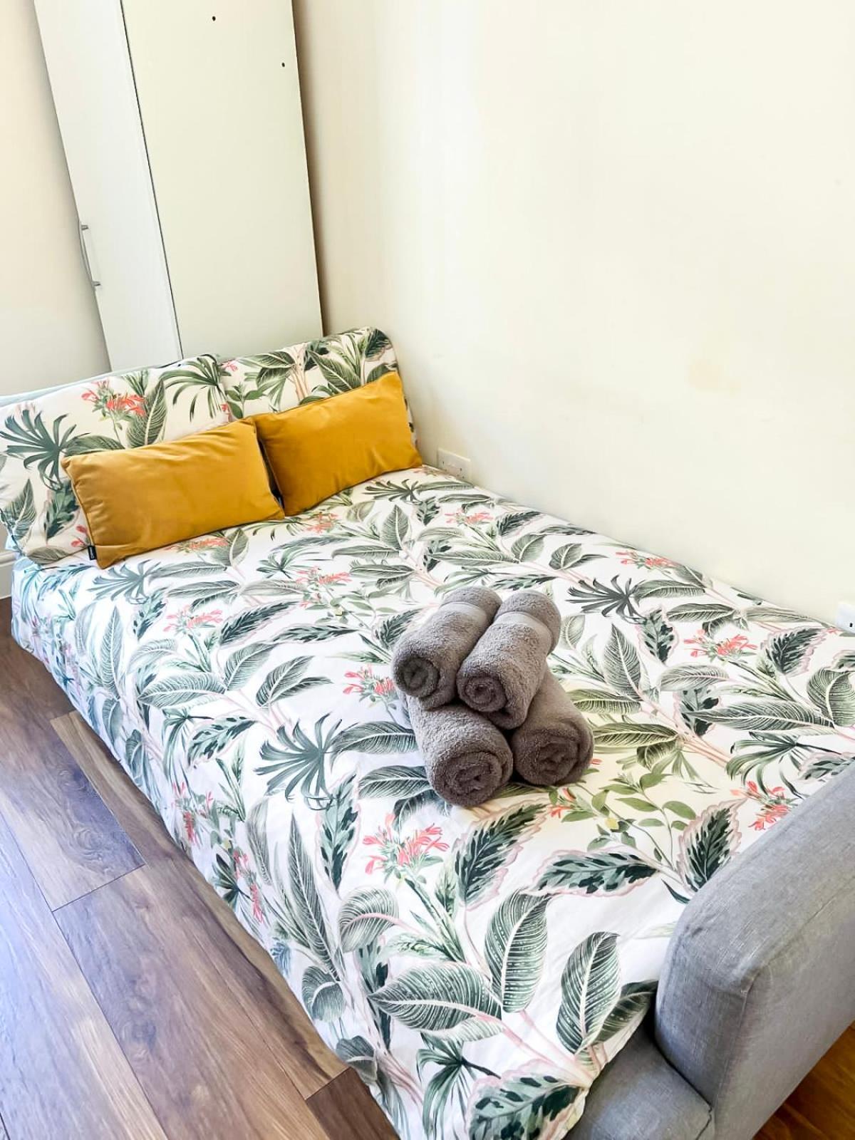 Charming 2-Bedroom Flat In Shepherd'S Bush, Near Hammersmith London Exterior photo
